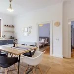 Chic 3 Bedroom