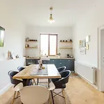 Lägenhet Chic 3 Bedroom