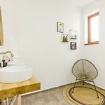 Chic 3 Bedroom