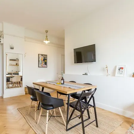 Chic 3 Bedroom