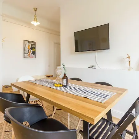 Lägenhet Chic 3 Bedroom *