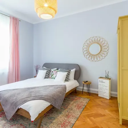 Chic 3 Bedroom