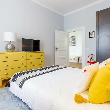 Lägenhet Chic 3 Bedroom *