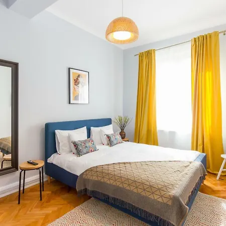 Chic 3 Bedroom *