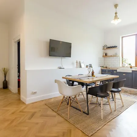Lägenhet Chic 3 Bedroom