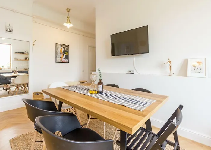 Apartament Chic 3 Bedroom *