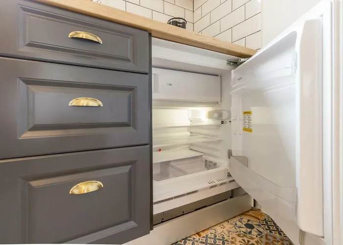 Chic 3 Bedroom Appartement