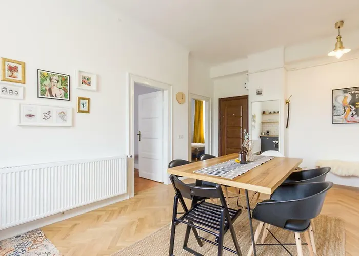 Apartament Chic 3 Bedroom Cluj-Napoca