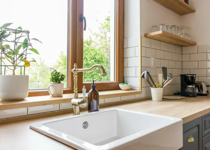 Chic 3 Bedroom Apartament