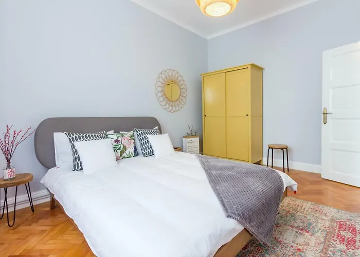 Appartement Chic 3 Bedroom *